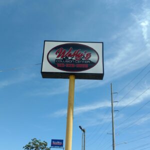 Wally’s Collision Center - Logo